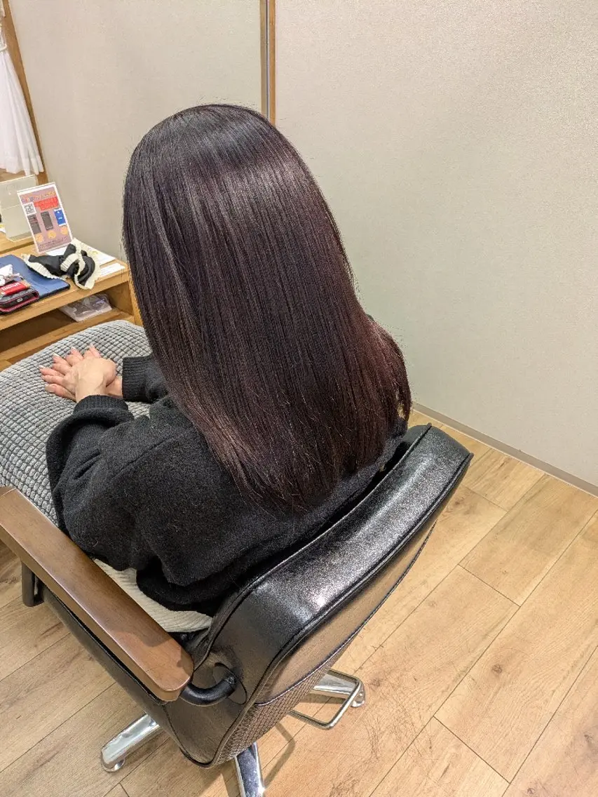 セミロング カラー ブラウンカラー ラベンダーカラー ラベンダーピンク ピンクカラー ピンクブラウン 有馬 葵のヘアスタイル
