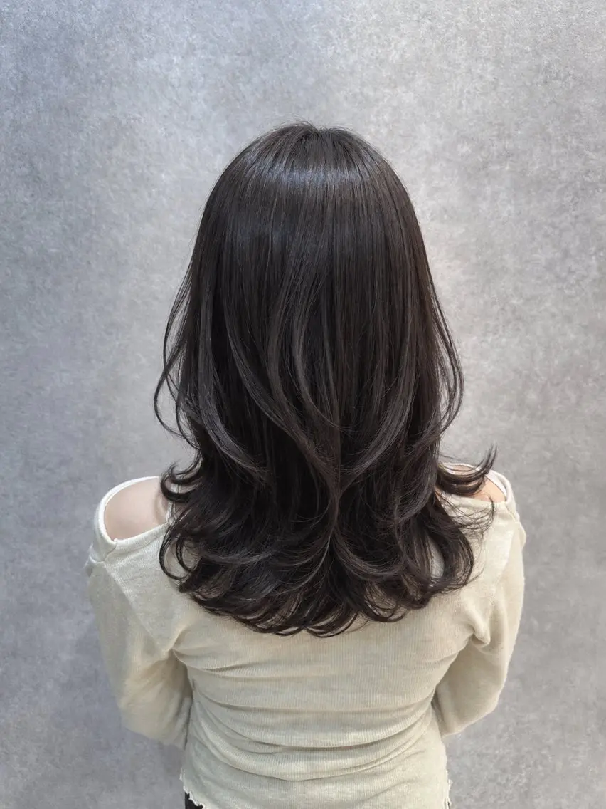 セミロング カット 【𝐀𝐬𝐡大森】 石崎竜祐のヘアスタイル