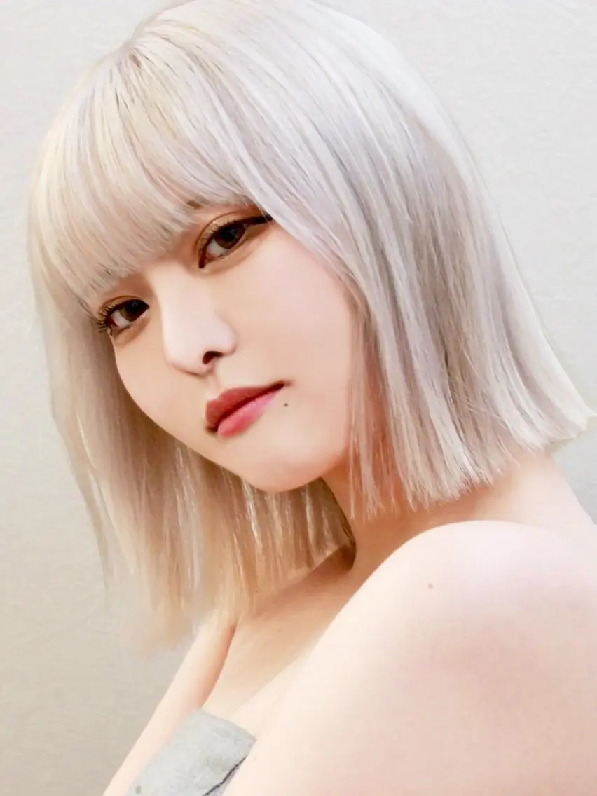 ショート カラー ブリーチ シルバー ヘアカラー トリートメント 【店長】韓国ヘア/ 美髪ケア 野沢綾馬のヘアスタイル