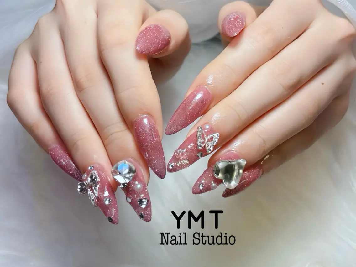 ネイル 長さ出し フットネイル ジェルネイル 韓国ネイル マグネットネイル ハンドネイル YMT NailStudioのネイルデザイン