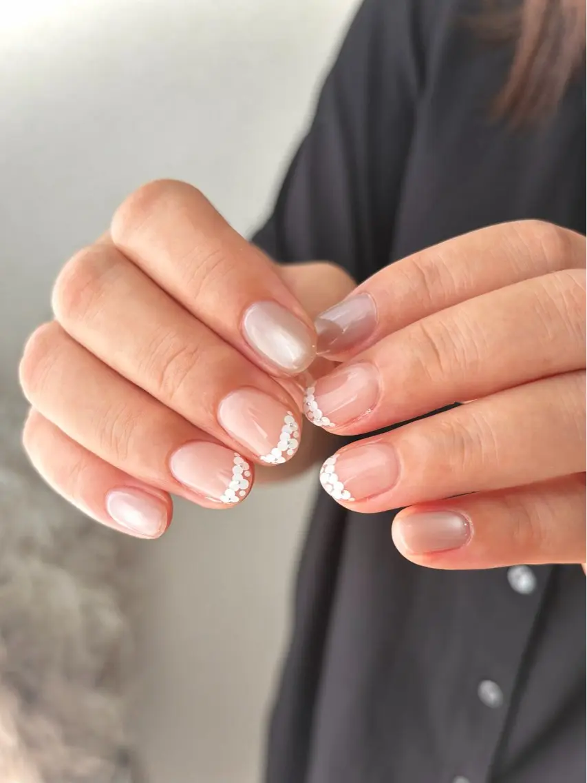 ネイル フラワーネイル フレンチネイル ハンドネイル lou nailのネイルデザイン