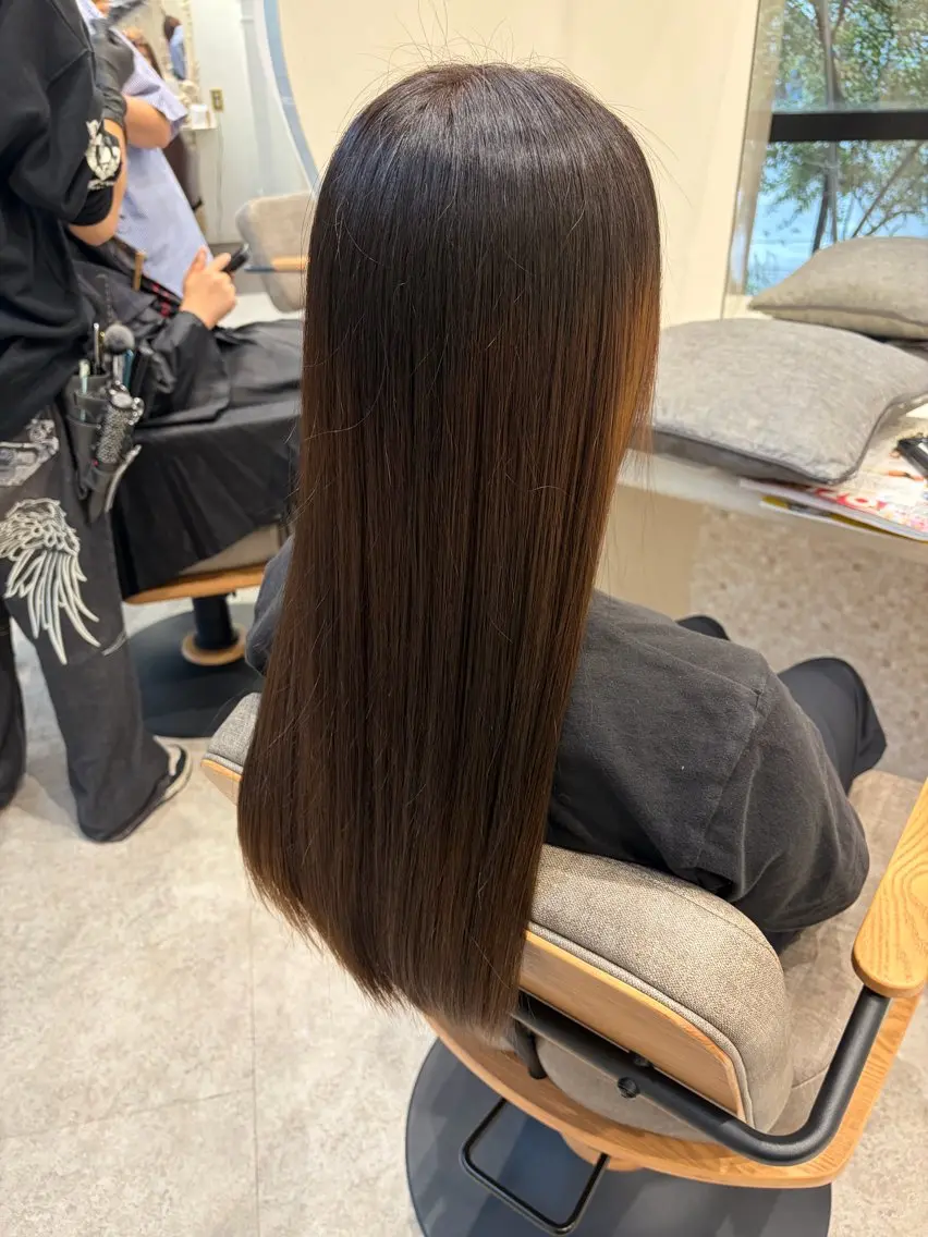 ロング カラー ヘアカラー 志村 梨帆のヘアスタイル