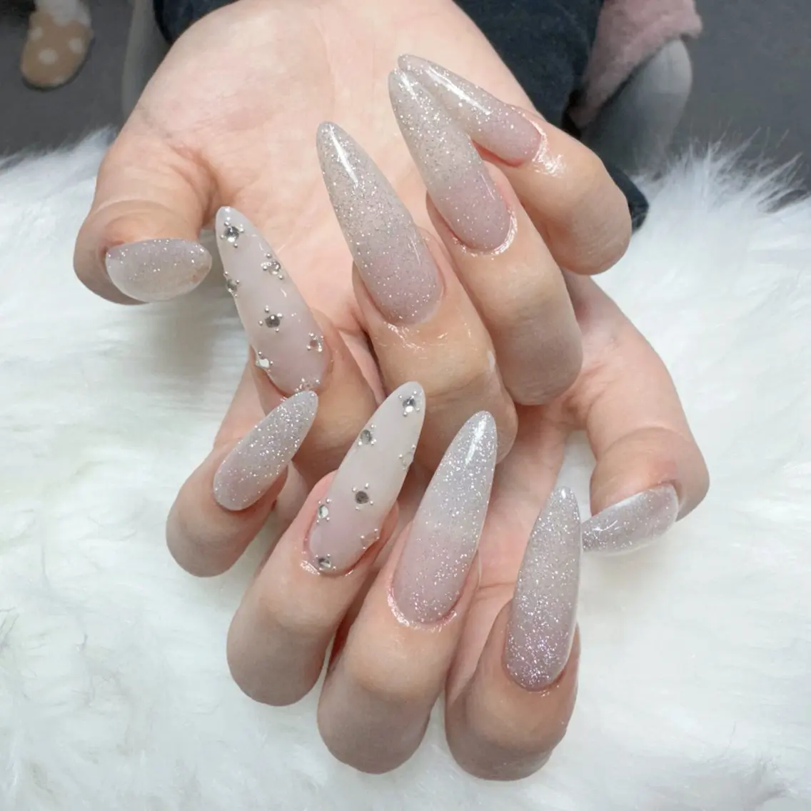 ネイル ハンドネイル 🎀nana🫧 ワンホンネイル🎀のネイルデザイン