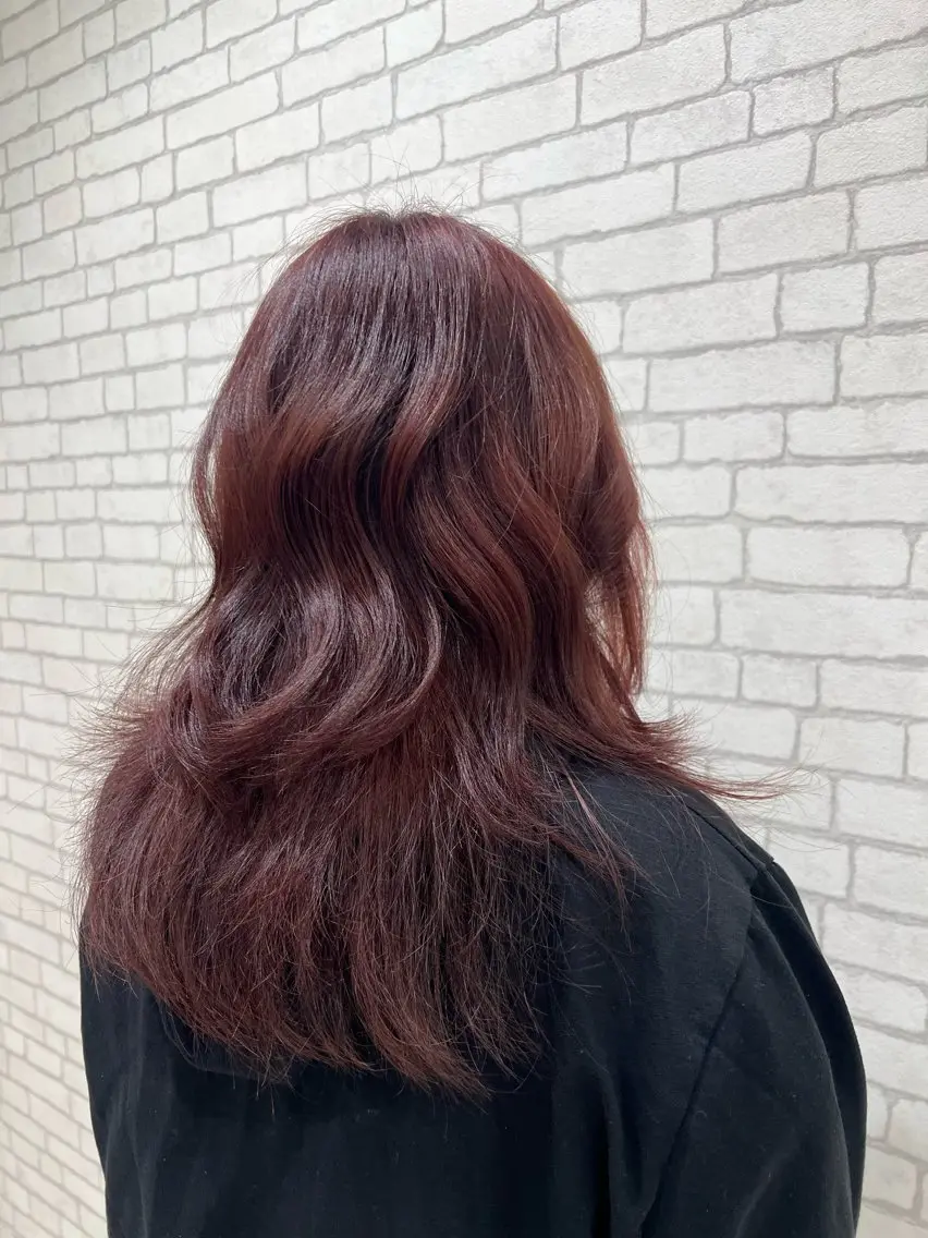 ロング ウルフカット ヘアカラー 🤍SHIORI 💙EARTH二俣川のヘアスタイル