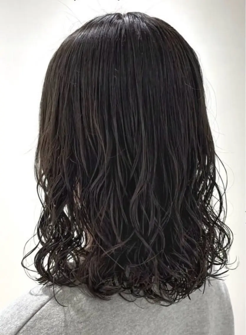 ロング パーマ ハイトーン、カラー 特化⟡.·すわ☁️のヘアスタイル