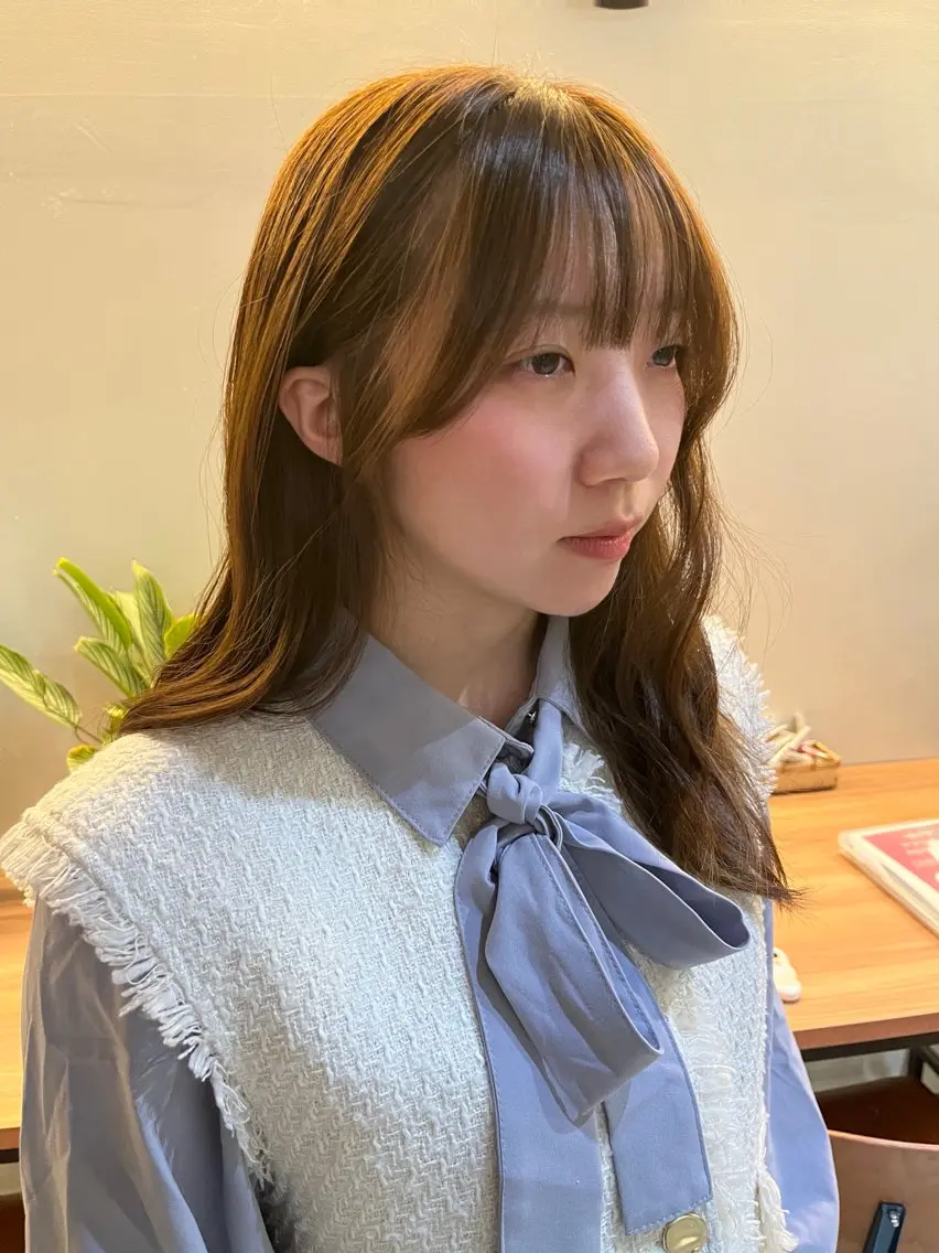ミディアム カット ヘアカラー レイヤーカット\ウル フ　chinatsuのヘアスタイル