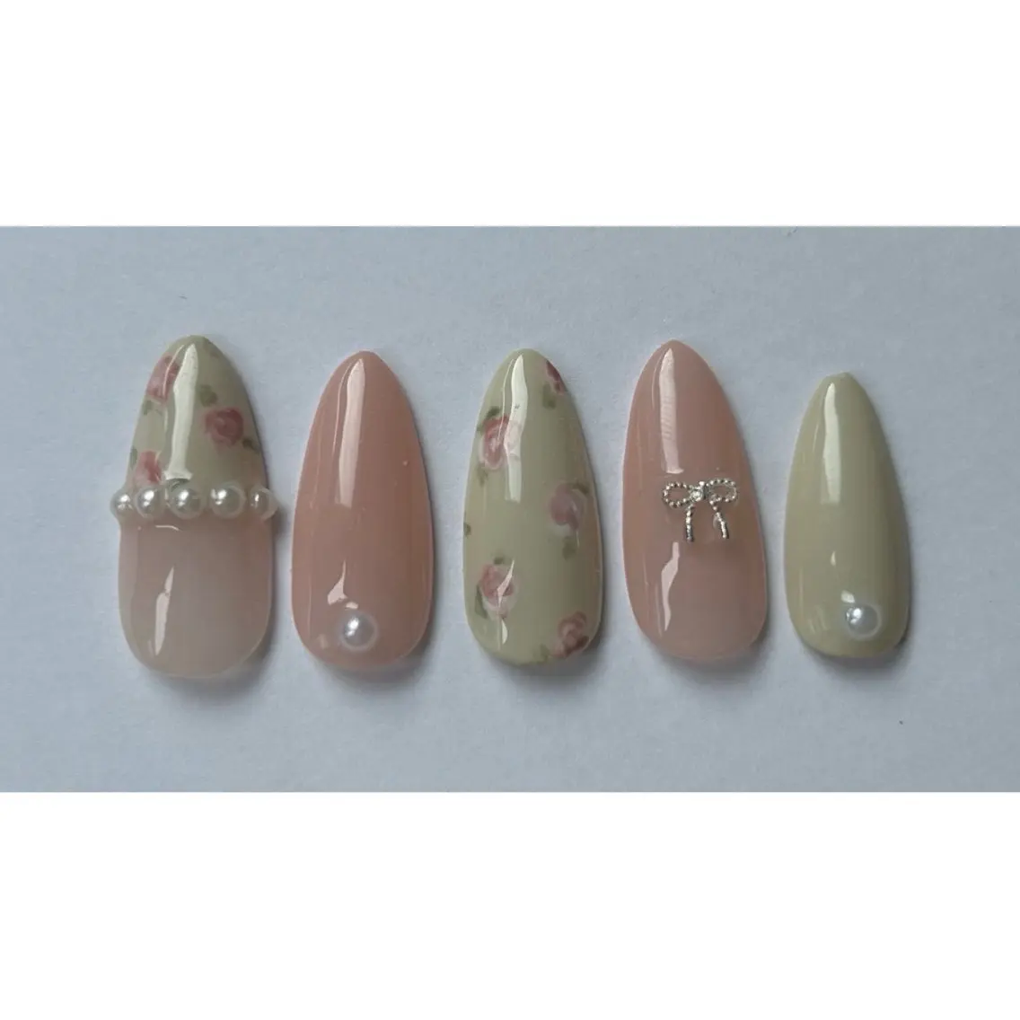 ネイル mitani mahoのネイルデザイン