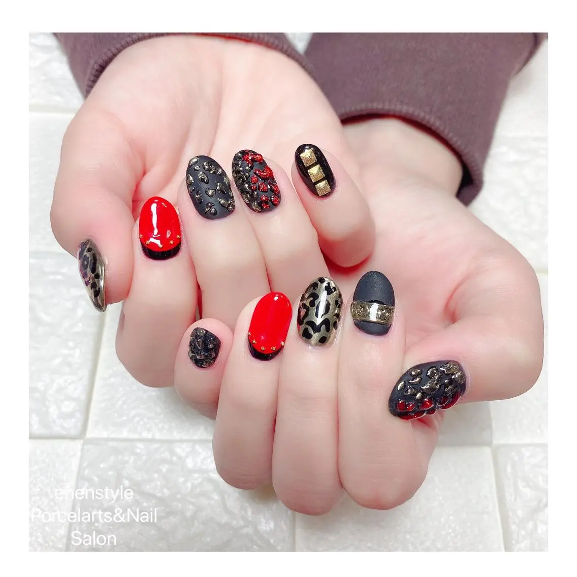 ミディアム ネイル ハンドネイル 🐾enen style 🐾のネイルデザイン