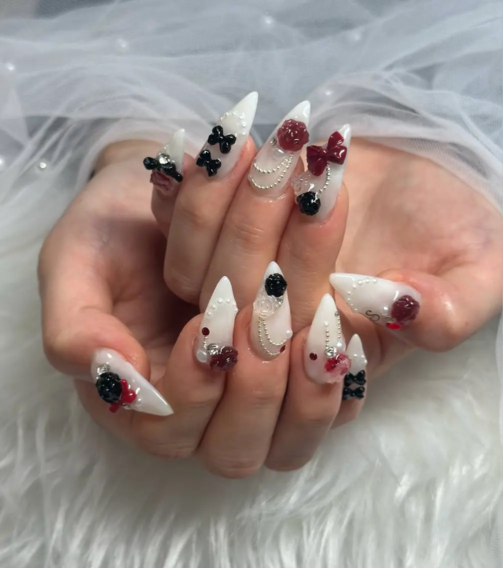 ネイル オーロラネイル フレンチネイル ジェルネイル ハロウィン 韓国ネイル ハンドネイル neco H.babynailのネイルデザイン