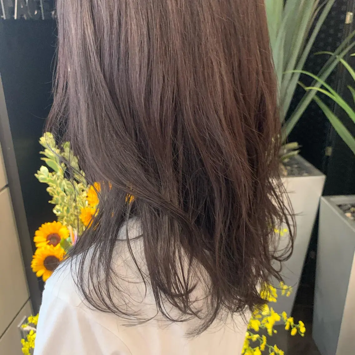 セミロング カラー 檜皮 夢子のヘアスタイル