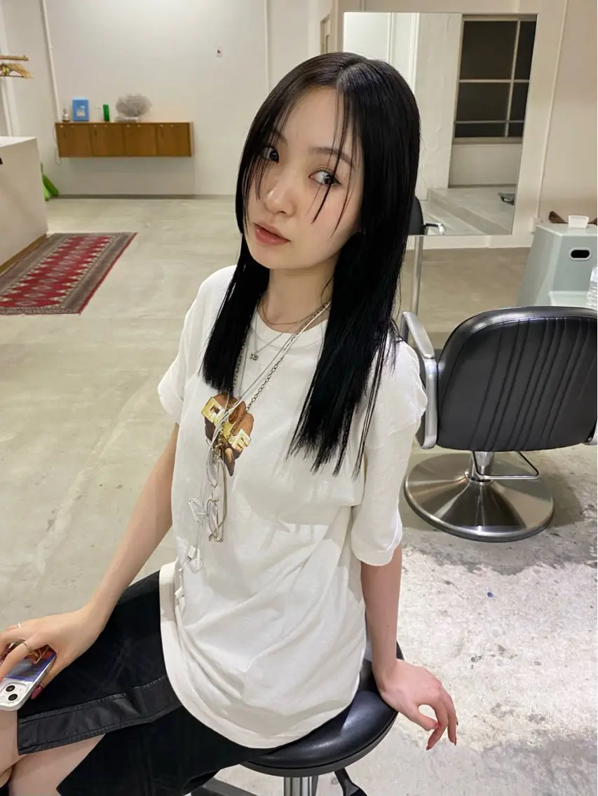 ロング 松林 芽依のヘアスタイル