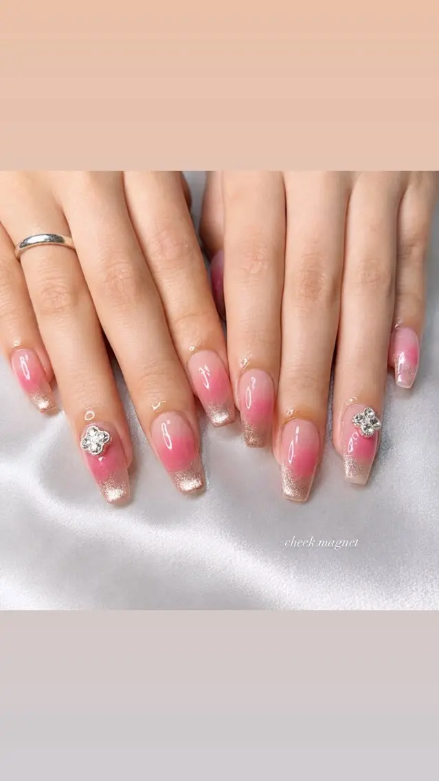 ミディアム ハンドネイル soin.nail aiのネイルデザイン
