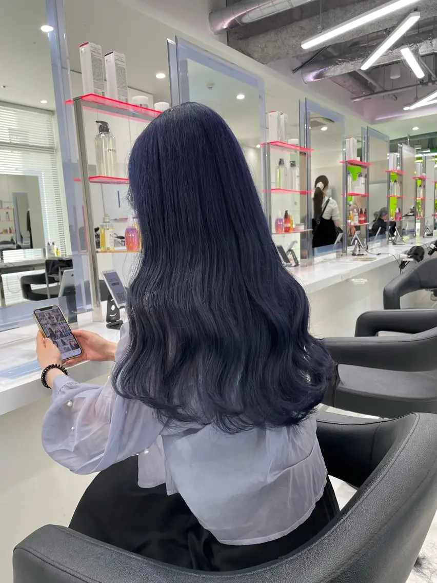ロング カラー 流行りの透明感カラー ×縮毛矯正🤍ユウのヘアスタイル