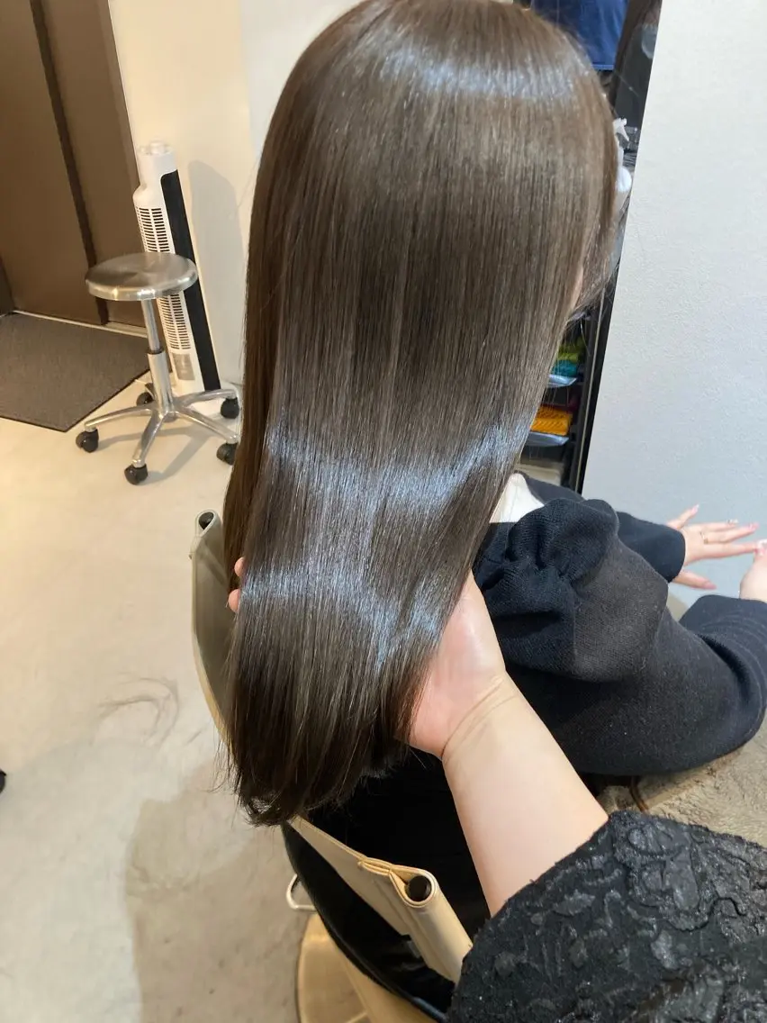 ミディアム カット ヘアカラー トリートメント ✨色持ちの良い艶 カラー✨蟹江真世のヘアスタイル
