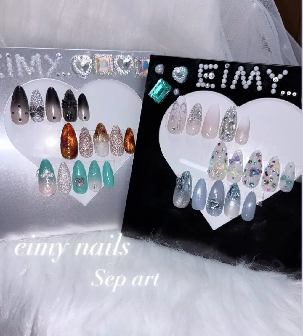 ネイル べっ甲ネイル グラデーション グリーン ストーンネイル ハンドネイル eimy nails♡のネイルデザイン