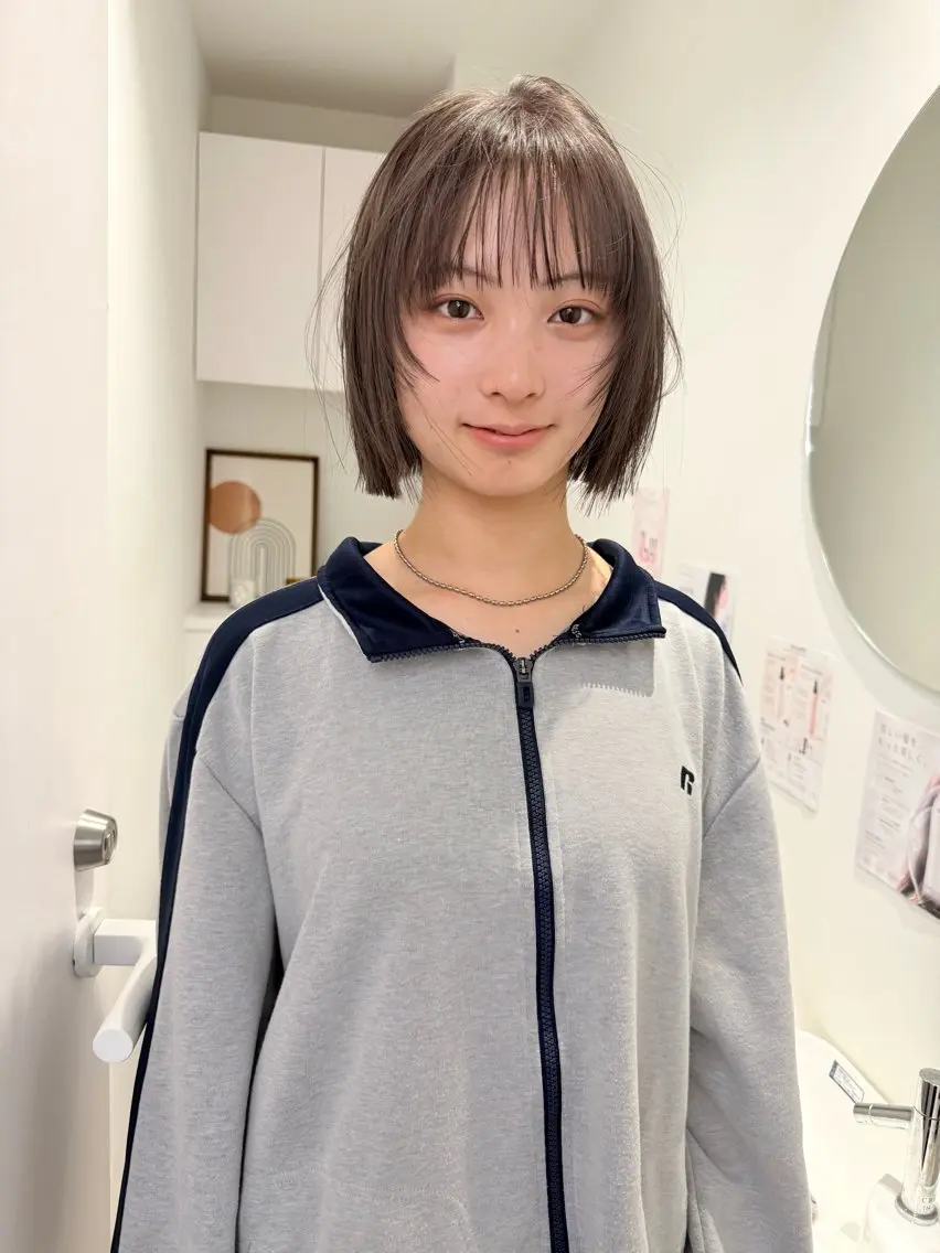 ショート カラー カット ヘアカラー トリートメント ボブ/ハイトーン REINAのヘアスタイル