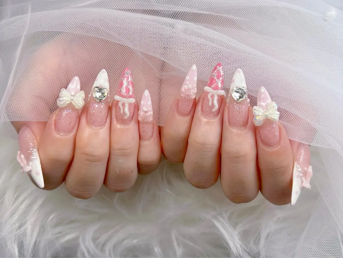 ネイル アートネイル オーロラネイル チークネイル 長さ出し フットネイル Miya _nailのネイルデザイン