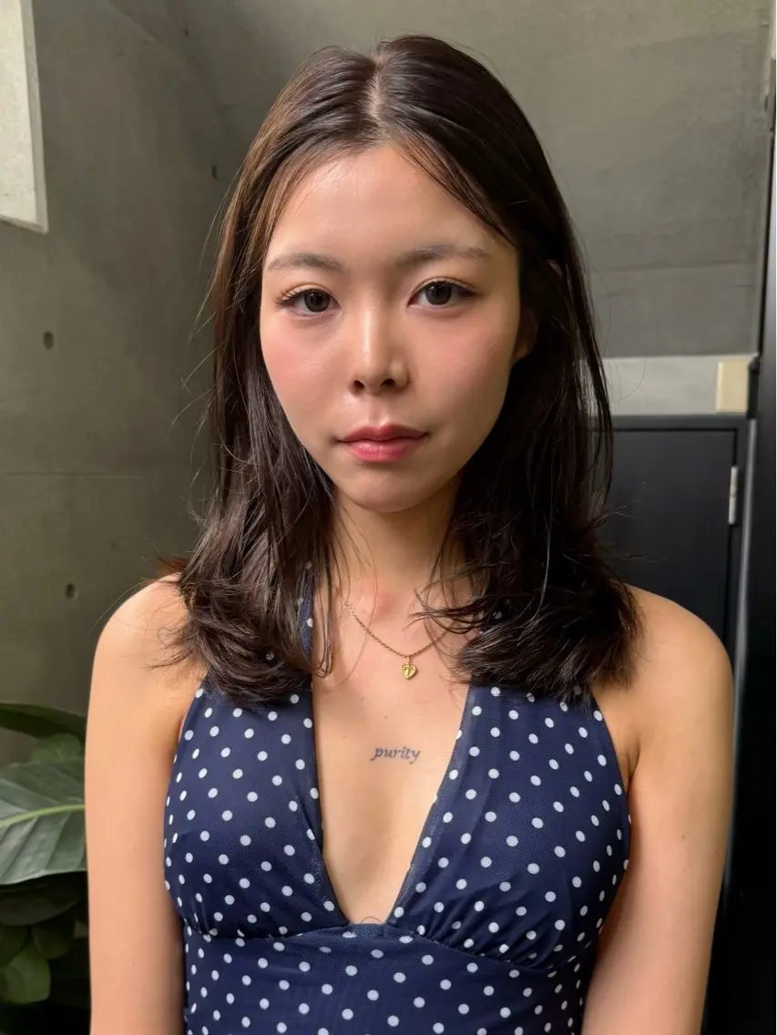 ミディアム ミディアムレイヤー ミディアムパーマ レイヤーカット カット ヘアカラー 縮毛矯正 トリートメント レイヤーカット\ウル フ　chinatsuのヘアスタイル