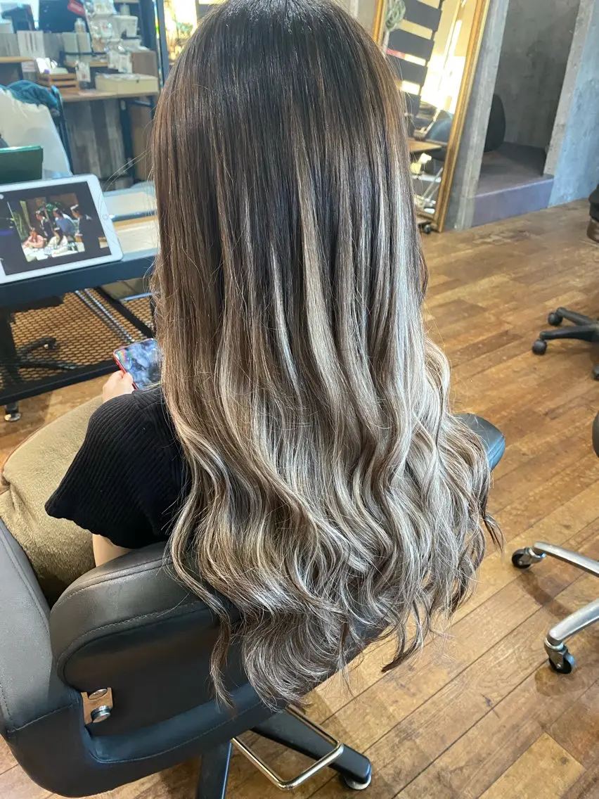 ロング エクステ 吉川 眞之亮のヘアスタイル