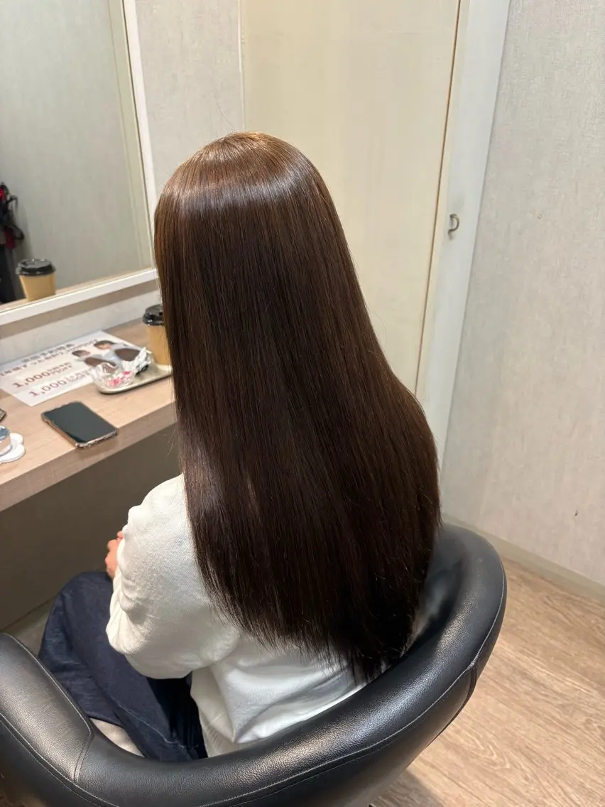ロング カラー Hirona 縮毛矯正/髪質改善のヘアスタイル