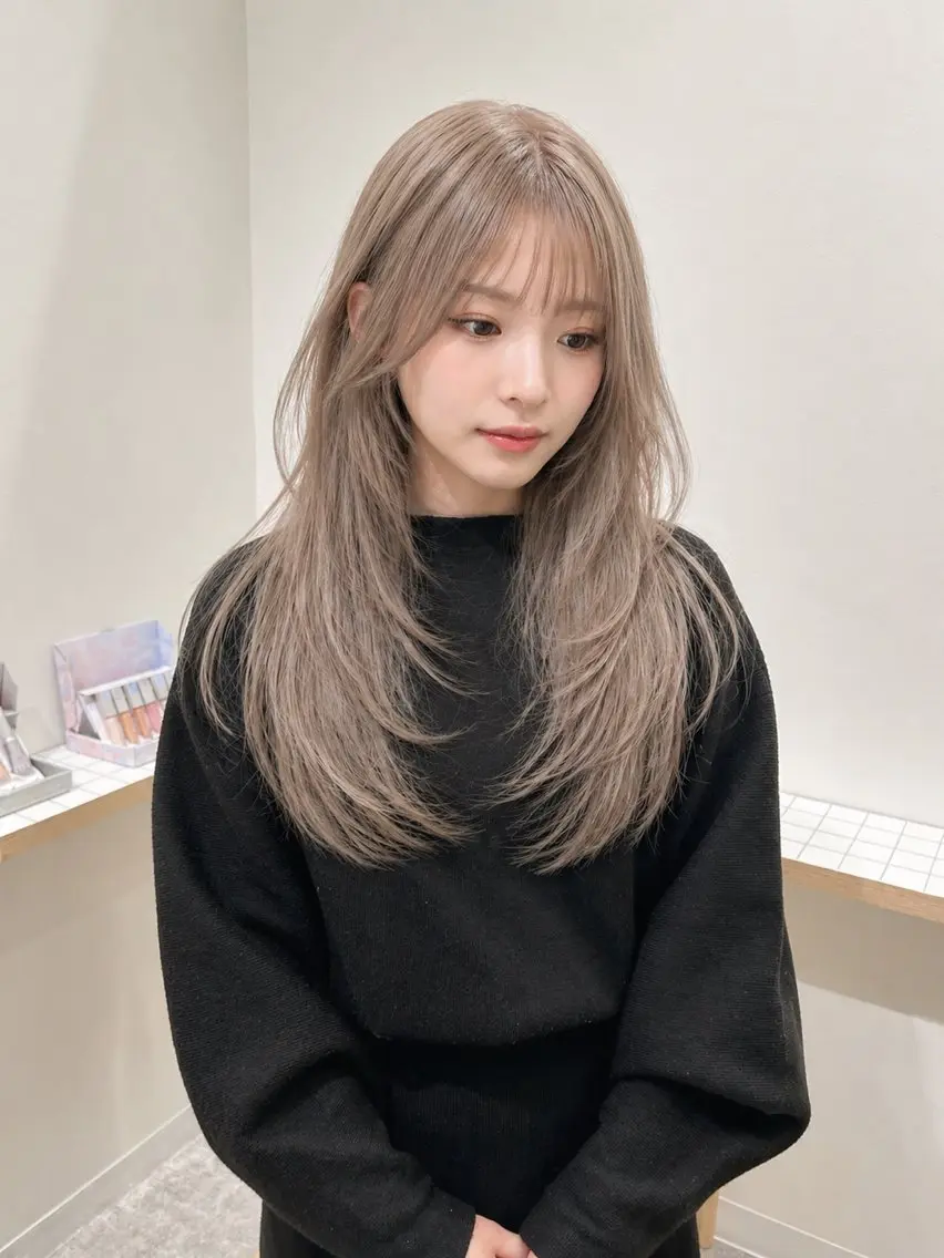ロング カラー ハイトーンカラー レイヤーカット カット ヘアカラー keshiki 大名のヘアスタイル