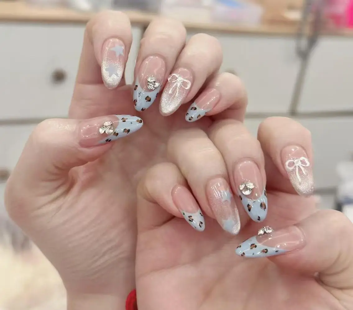 ネイル ハンドネイル 🎀 Ayaka_nailのネイルデザイン