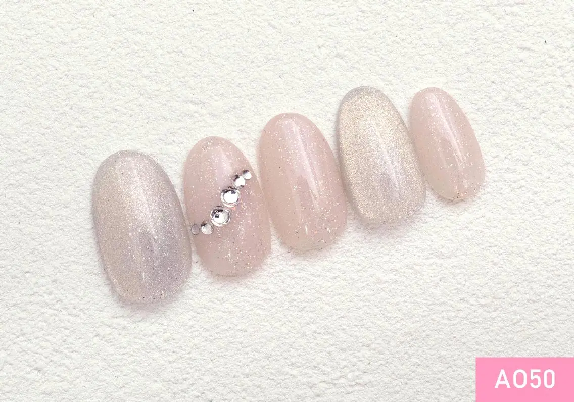 ネイル シルバー 池袋🪐 Nailのネイルデザイン