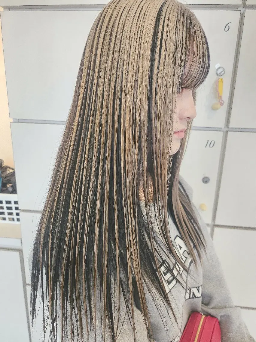 ロング ヘアカラー Lita.住吉 オカダ·͜·♡のヘアスタイル