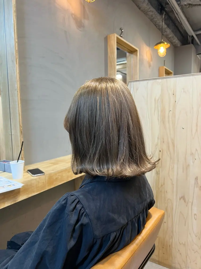 ショート カラー ブリーチ ダブルカラー 神戸ボブ✂️ ioe三宮/田 伸佳のヘアスタイル