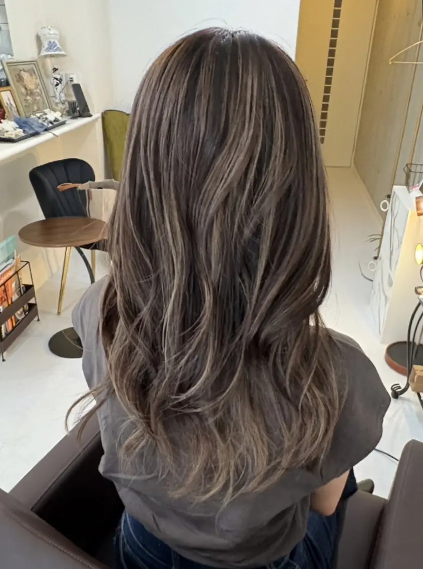 カラー ロング nao 艶カラー・髪質改善のヘアスタイル