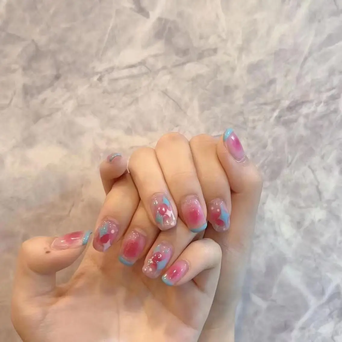 ネイル ハンドネイル MoonNail ユリ🌸のネイルデザイン