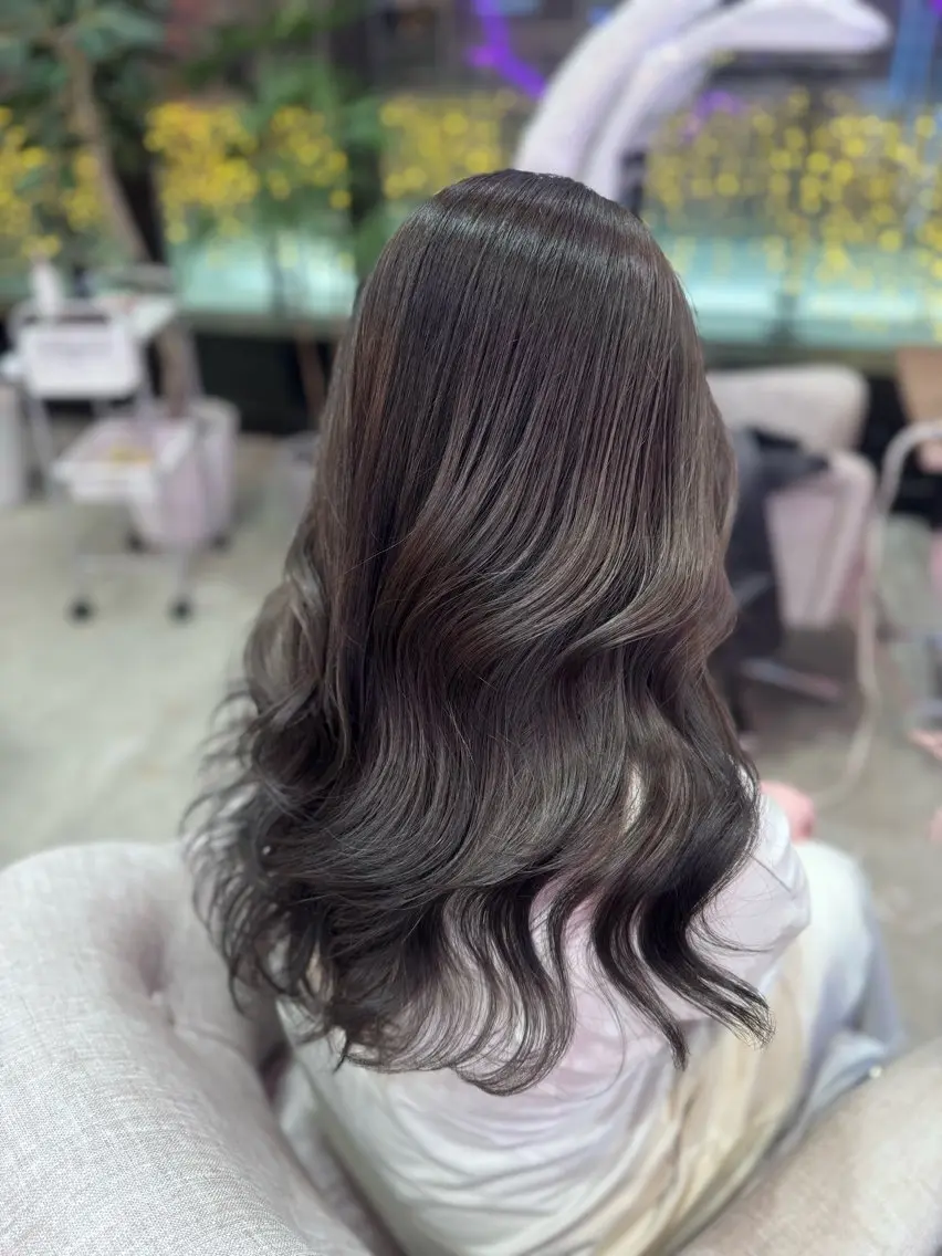 ロング 艶カラー✨レイヤー 𝐚𝐲𝐚𝐤𝐚のヘアスタイル