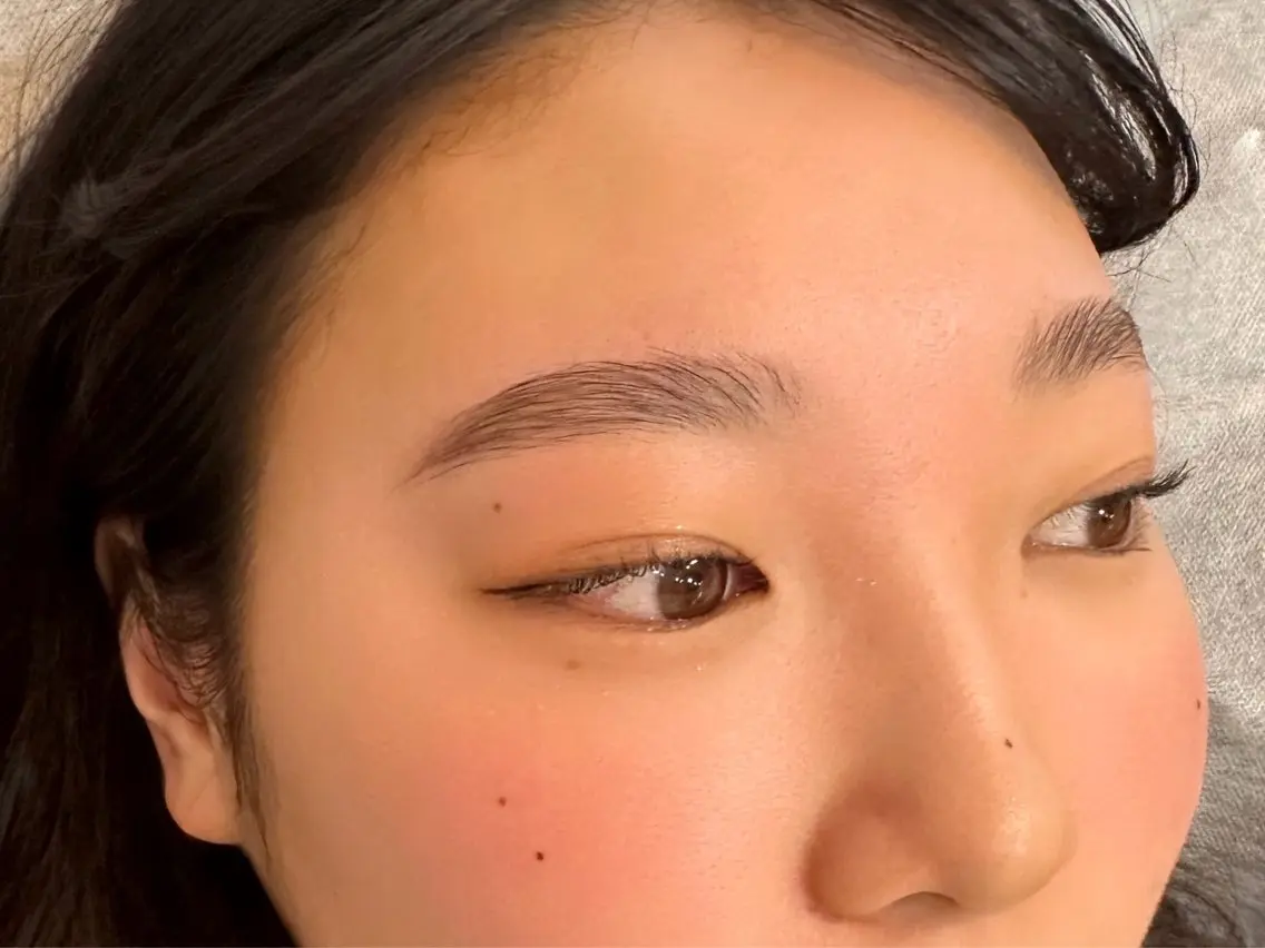 アイブロウ Gigi eye rashの眉毛・アイブロウイメージ