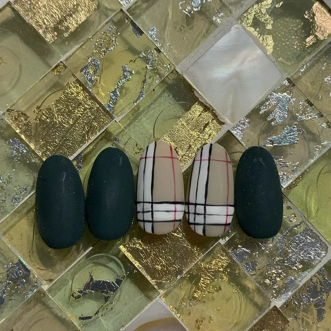 ネイル ハンドネイル ハンドケア lylynail YUUKAのネイルデザイン