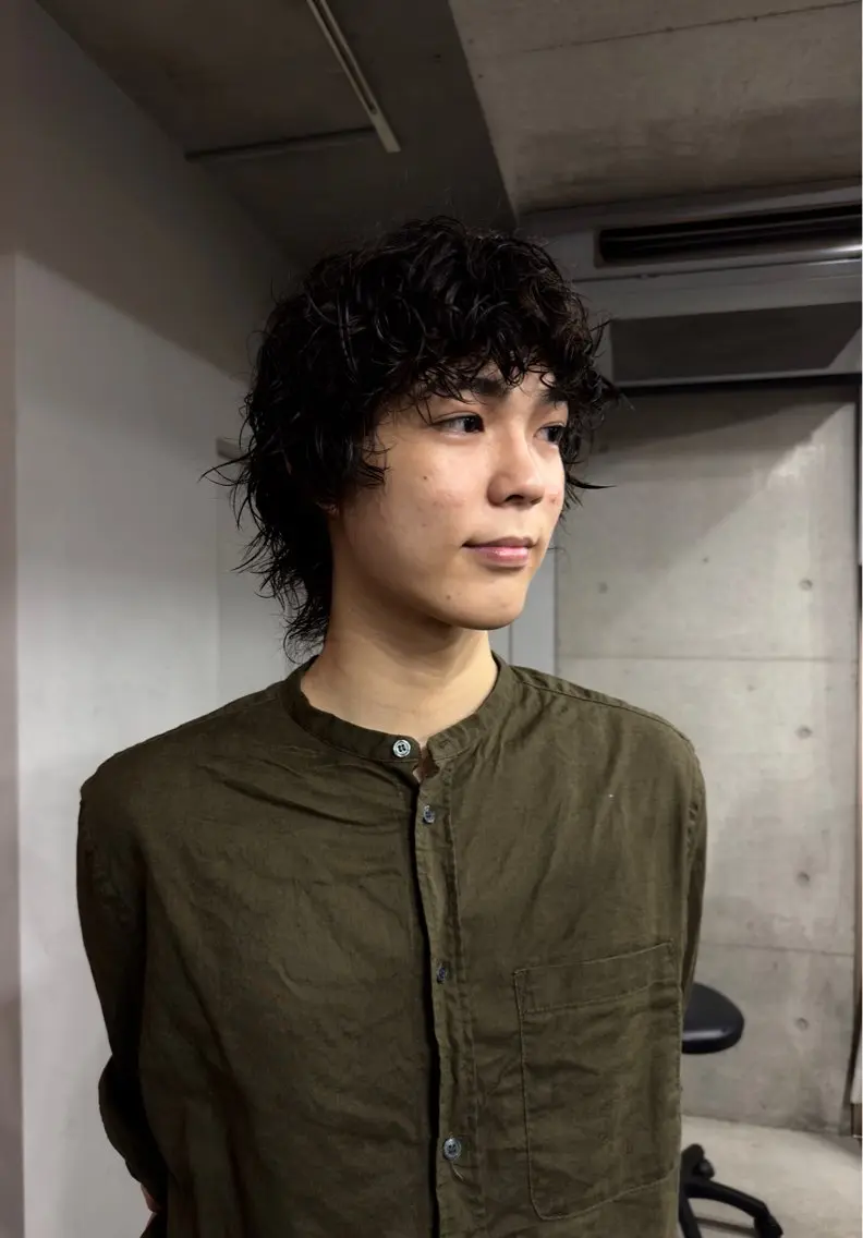 ショート パーマ メンズ 吉田一輝 外国人パーマのヘアスタイル