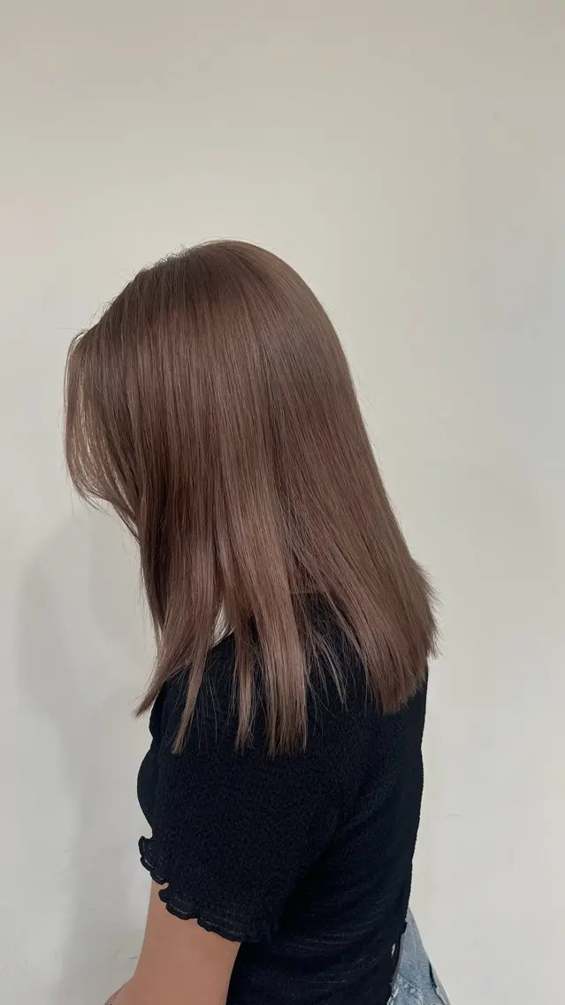 ミディアム 透明感カラー 結羽愛のヘアスタイル