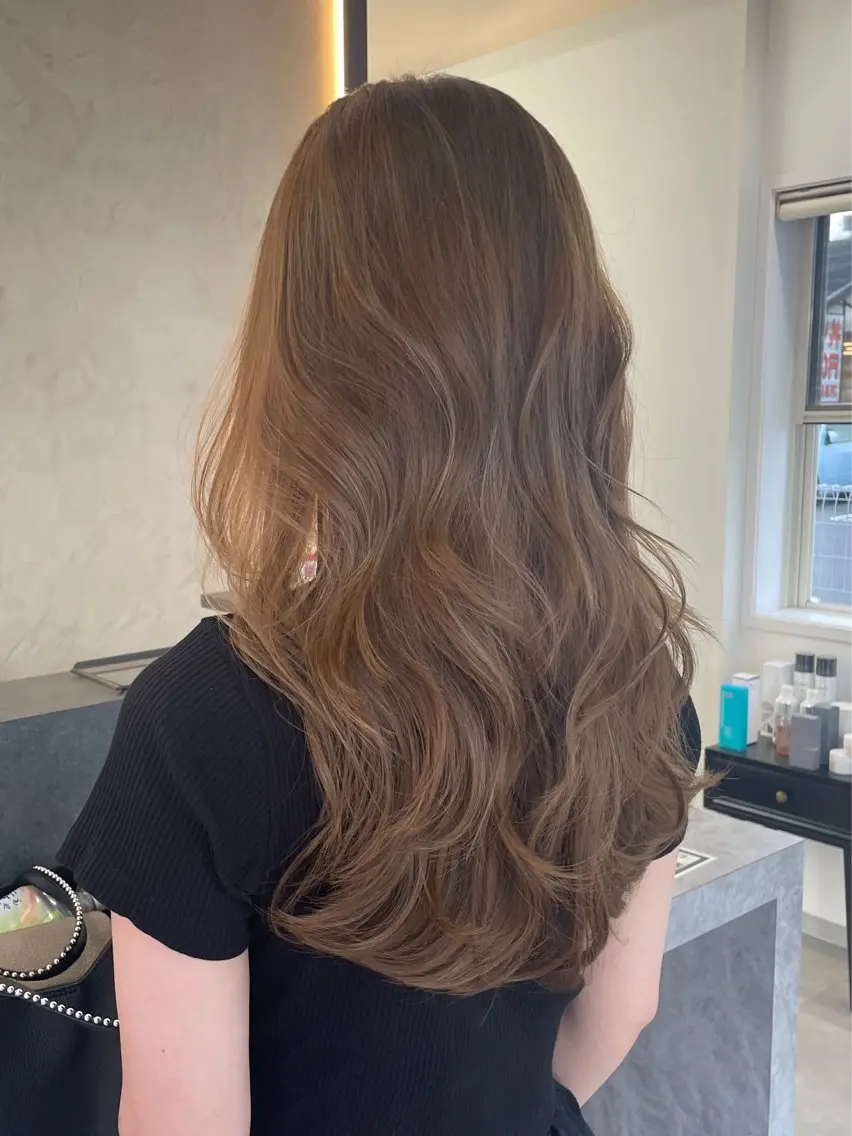 セミロング カラー ベージュカラー 顔周りカット レイヤーカット カット ヘアカラー トリートメント RIENS♡xrea 山本優舞のヘアスタイル