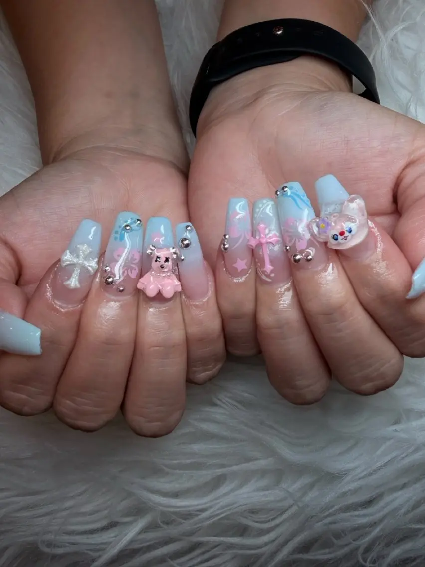 ネイル ブルー ガーリー キラキラネイル 韓国ネイル パステルネイル Sora NAILのネイルデザイン