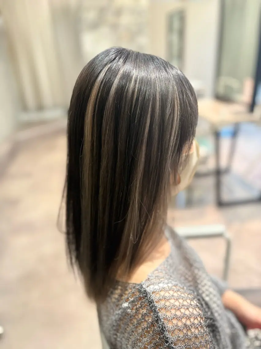 セミロング 星 希愛のヘアスタイル