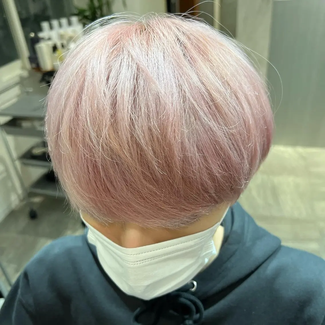 カラー メンズ 安田 菜摘のヘアスタイル