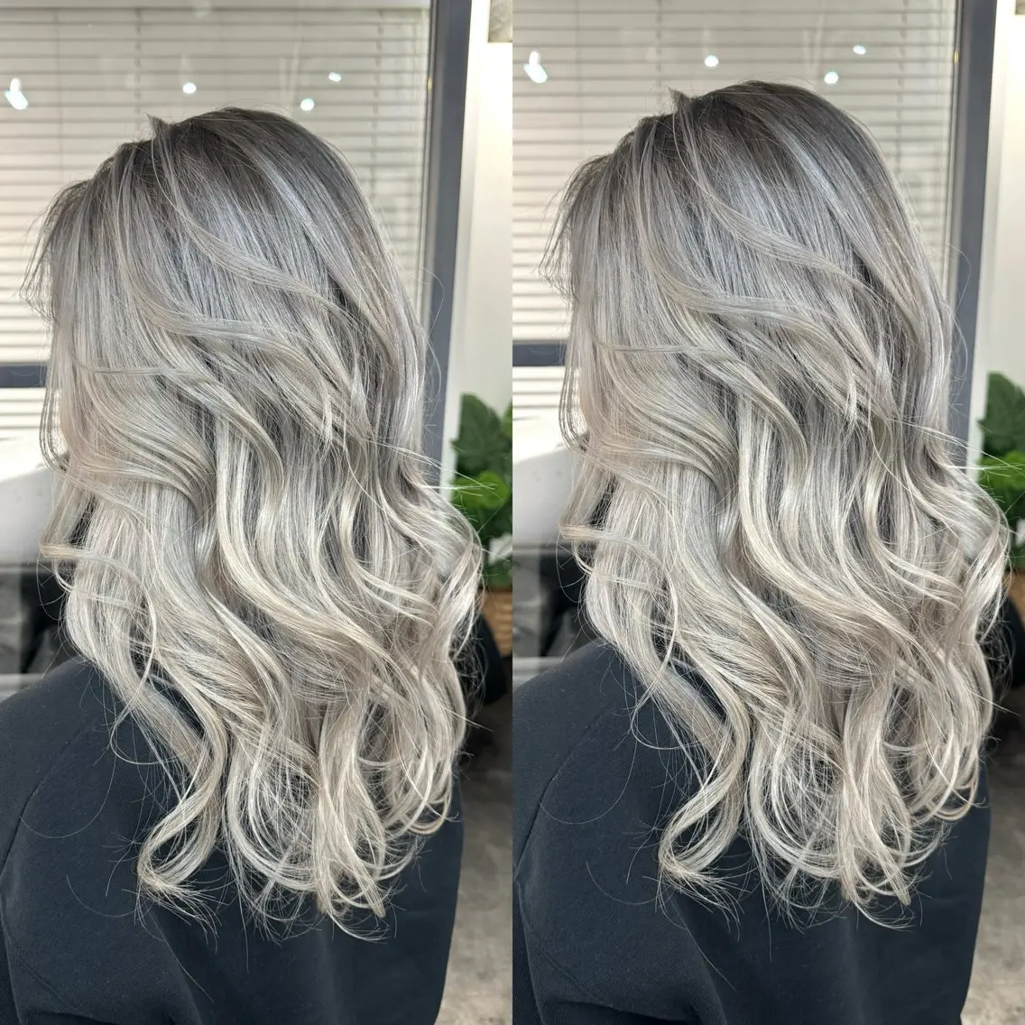 ミディアム バレイヤージュ ボブ🌈ナツヤのヘアスタイル