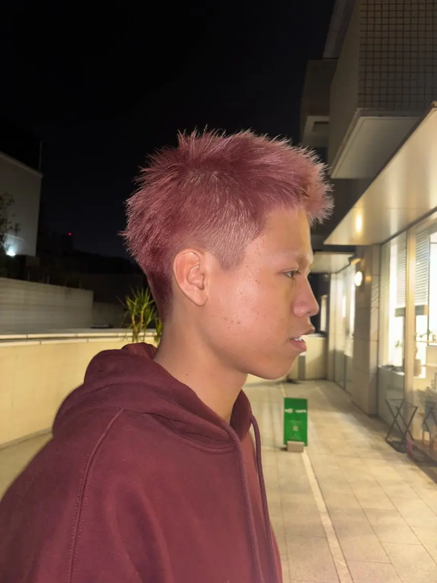 カラー メンズ メンズブリーチ ブリーチ ピンクカラー ヘアカラー トリートメント ヘアセット ハードパーマ Rico💜のヘアスタイル