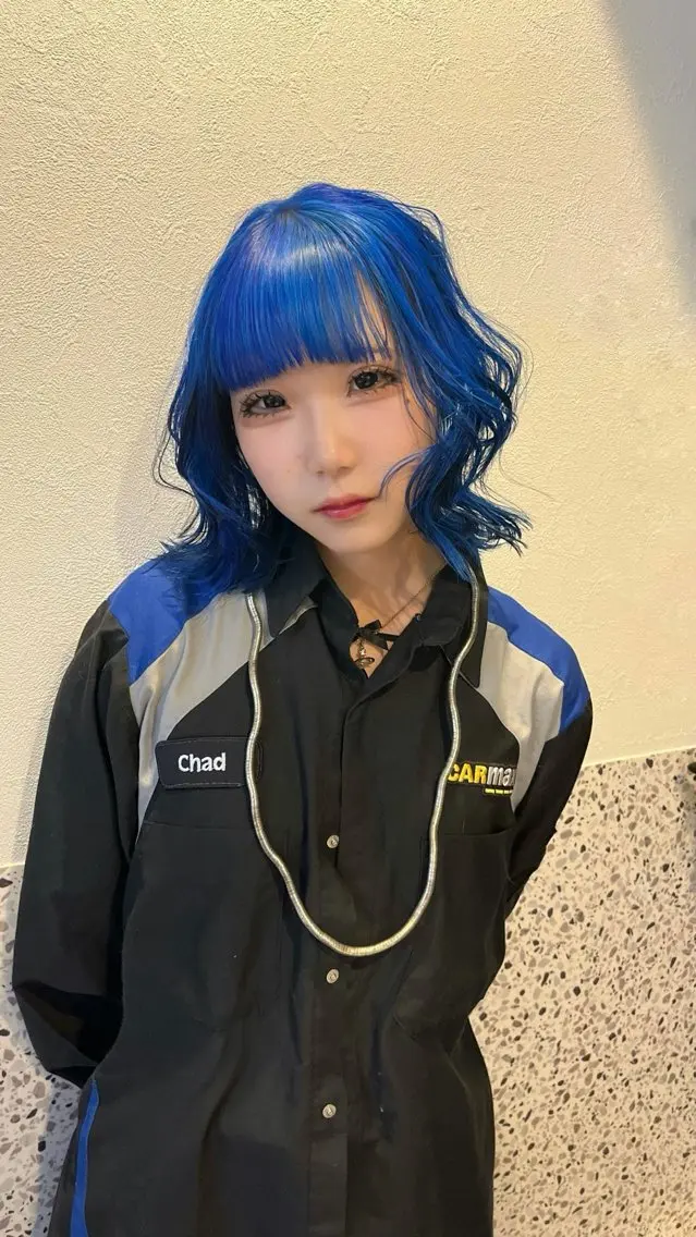セミロング カラー 💖艶ハイトーン髪質 改善💖ケンシンのヘアスタイル