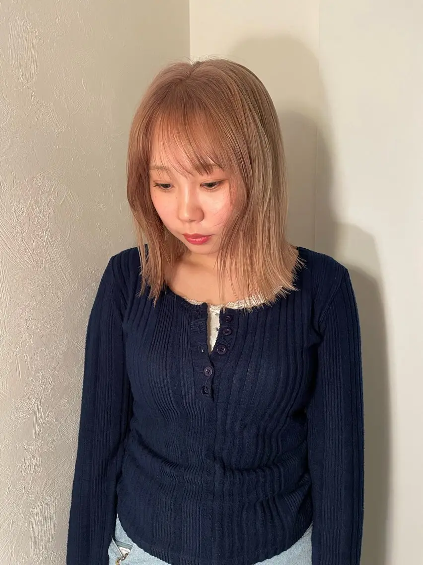 ミディアム ハイトーンカラー🧺 mahoroのヘアスタイル