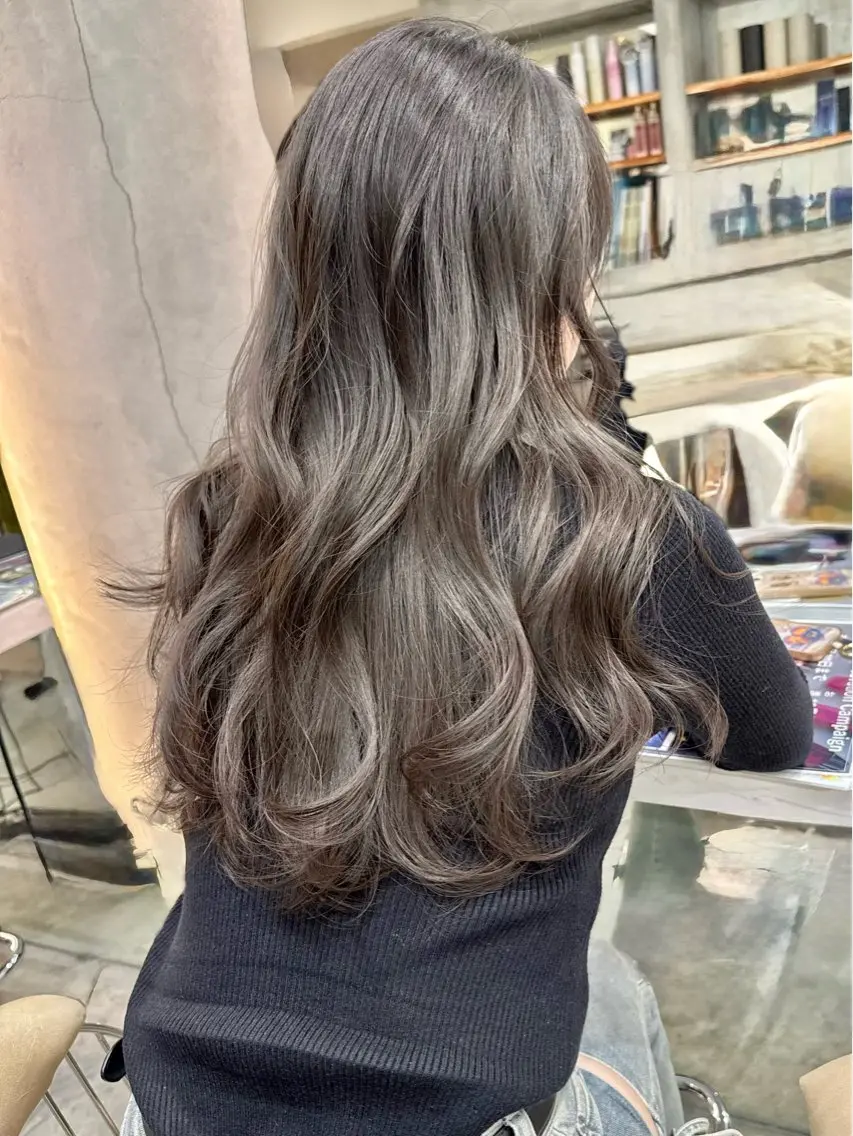 カラー ヘアカラー トリートメント 本田 奈穂美のヘアスタイル