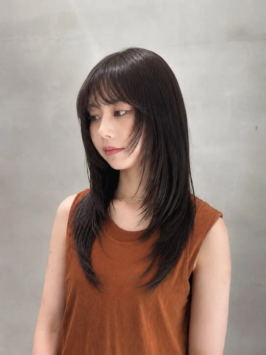 ロング カット ヘアカラー トリートメント 神戸レイヤーカット 顔周り／骨格診断のヘアスタイル