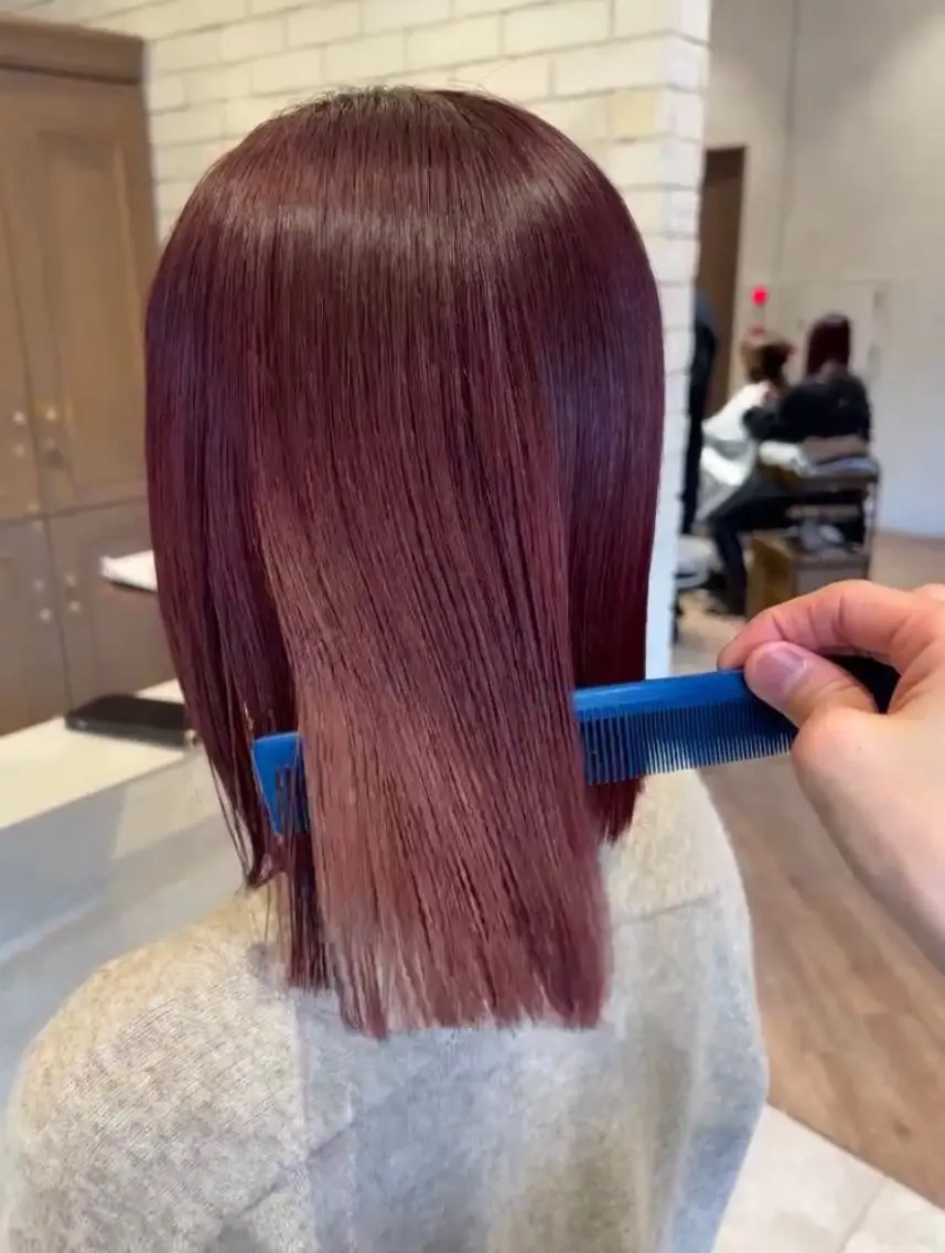 ミディアム 田島 穂乃花のヘアスタイル