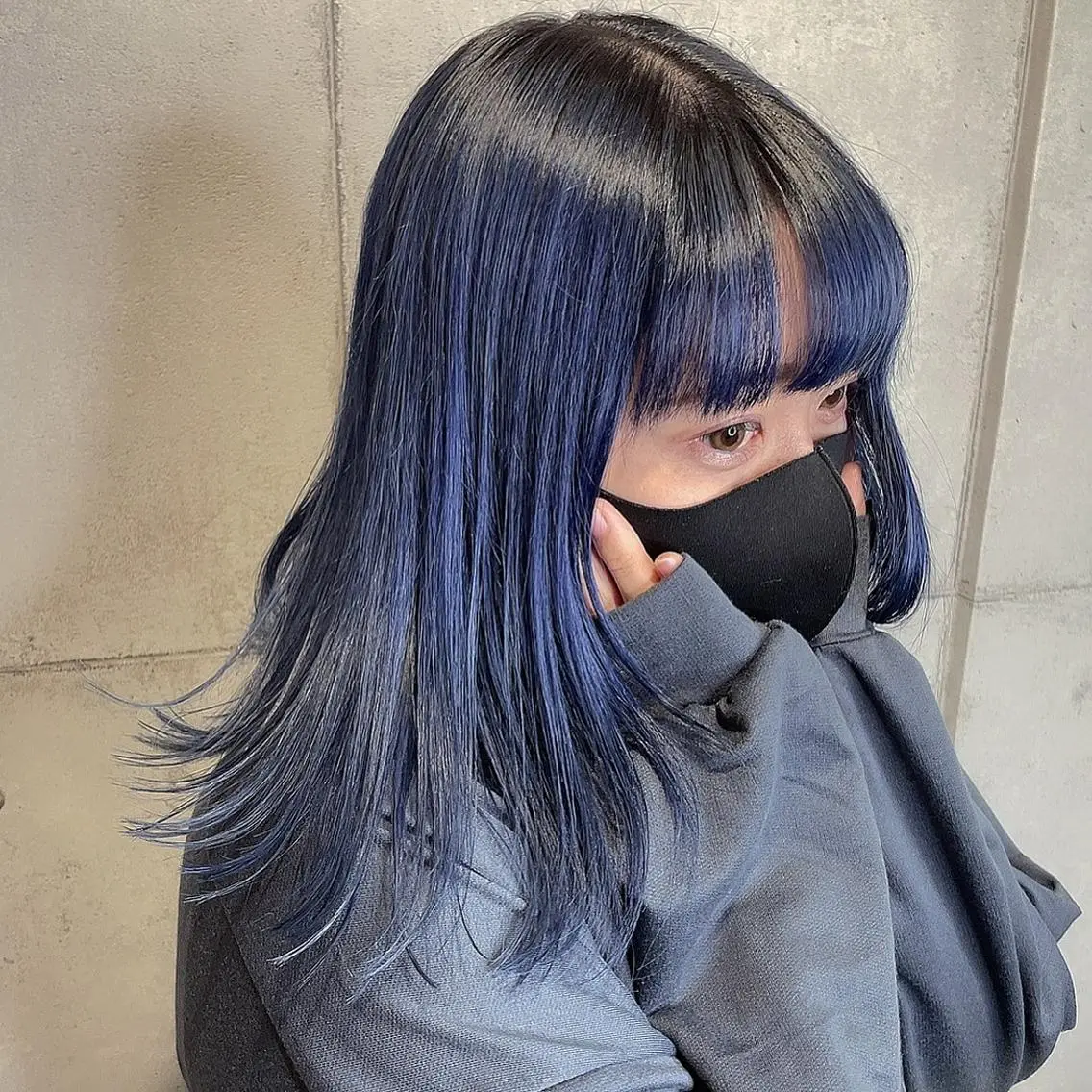 カラー ブルーカラー ネイビーカラー ヘアカラー トリートメント オオカワユウキ 🎀newi池袋のヘアスタイル
