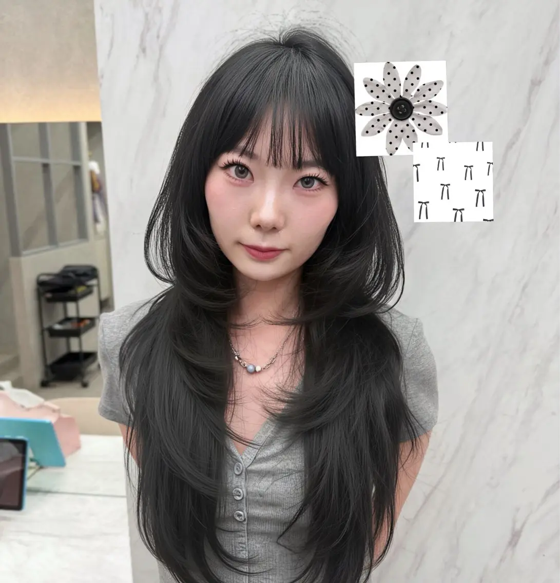 セミロング カット ヘアカラー MOE 福岡韓国ヘア✧︎のヘアスタイル
