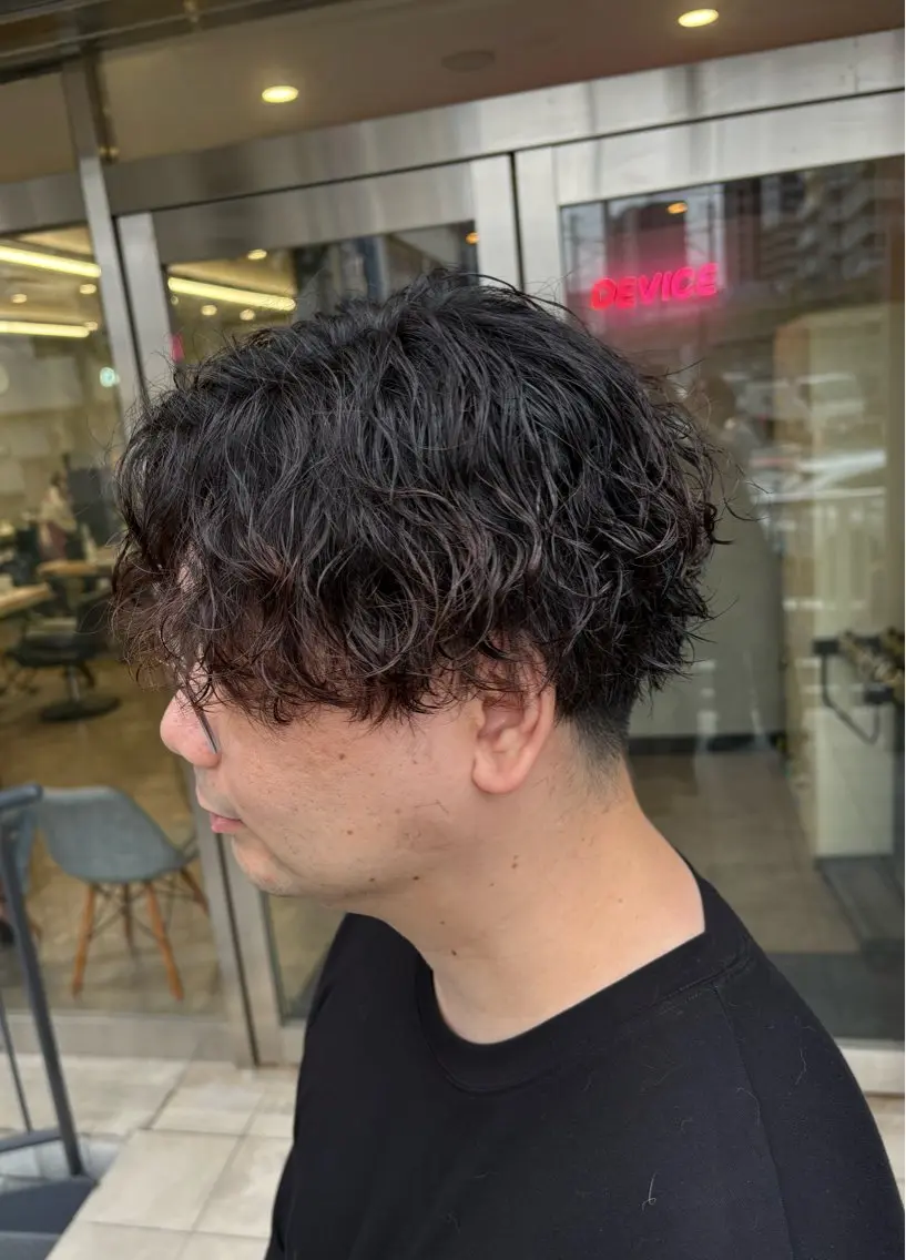 ショート パーマ スパイラルパーマ カット パーマ トリートメント ナルミ ケイスケのヘアスタイル